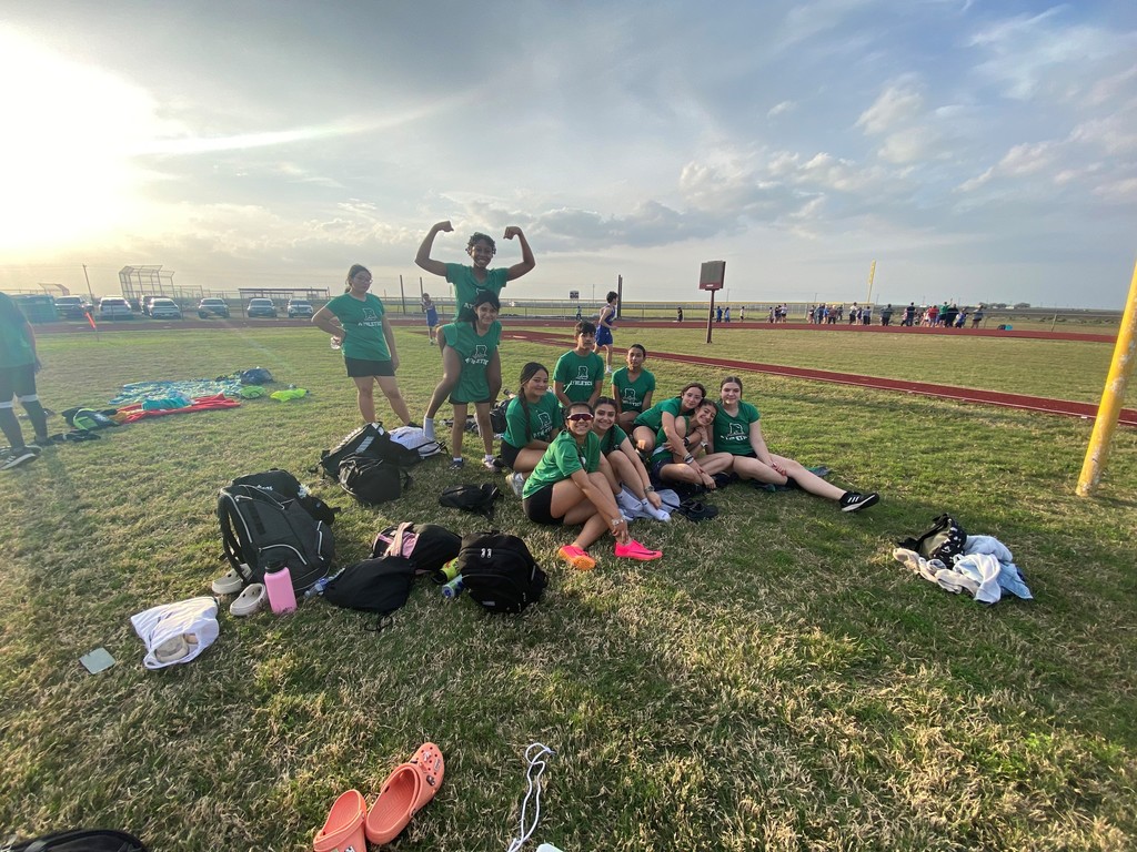 Yesterday afternoon the DeLaPaz running Seahawks traveled to Agua Dulce to compete in the Shorthorn Relays. These kids did amazing! Those competing for 7th grade boys were Gavin Grubaugh placing 4th in the 100 and 2nd in th 200; Daniel Davila placing 4th in the 800, Tres Naranjo participating in the Discus; Remi Perryman placing 4th in the 2400; Caleb Bunger placing 3rd in the Shot Put, 3rd in the 100 and participating in the Discus; Danny Bautista placing 5th in the 4X100 relay and 3rd in the 4X200 relay; Preston Johnson participating in the 800; Lucas Alegria placing 2nd in the Shot Put and 2nd in the 100; Dominic Montalvo placing 5th in the Shot Put and participating in the Discus; Omar Reyes placing 2nd in the 800, and 4th in the 1600; Issac Gomez placing 5th in the 1600; Damian Perez placing 3rd in the 400 and 2nd in the 200 and Edwin Lopez participating in the 1600. Competing for 7th grade girls we had Miranda Garcia placing 4th in the 100 and 2nd in the 4X100 relay; Jaylah Caldera placing 1st in the 200, 1st in the 200, 2nd in the 4X100 relay; Hadley Guevara placing 6th in the 200; Jayla Dodd placing 2nd in Shot Put and participating in Discus; and Hailey Huff participating in Shot Put and Discus. For our 8th grade boys division we had Santiago B participating in Shot Put; Jameson Mittag placing 2nd in Shot Put; Roo Rendon placing 5th in the 800 and participating in the 1600; Jaylen Fuentes placing 4th in the 100, 5th in the 4X100 relay and 3rd in the 4X200 relay; Isaias Gonzalez placing 4th in the 100, 5th in the 4X100 relay, 3rd in the 4X200 relay; James Colclasure participating in the 800; Ralph Guevara placing 2nd in the Discus, and Jaden Soto placing 1st in the 100, 5th in the 4X100 relay, and 3rd in the 4X200 relay. For our 8th grade girls we had Sally G. placing 4th in the 400; Casandra Arroyo placing 2nd in the 100 and 2nd in the 200; Kaylee Castillo placing 1st in the 200 and 2nd in the 4X100 relay; Meagan Barcena placing 2nd in the 200 and 2nd in the 4X100 relay; Khloe Gomez placing 5th in the 400 and participating in the 800; Jurzi Merrell placing 2nd in the 100 and 2nd in the 200; Adelina Bell placing 1st in the 800 and 1st in the 1600; Desirae Montalvo participating in the 800; Emily Perez placing 3rd in Discus and participating in Shot Put; Ava Mayberry participating in Shot Put; Carlyssa Medlock participating in Shot Put and Discuss, Araceli Balboa participating in Long Jump and Karla Lugo participating in Discus. We are extremely proud of how well our athletes did. It’s still early in the season and we expect even greater things to come! These athletes will next compete on our home turf when Riviera ISD hosts Middle School Seahawk Relays on Thursday, March 2nd. Please make plans to come out and cheer on these hard working kids! 